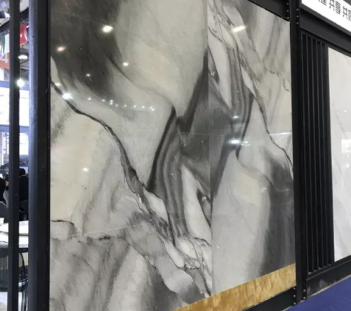 黑白灰大規格產品占主流，暖色系逐漸增多6.jpg