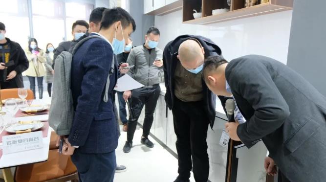 薄士薄瓷2.jpg