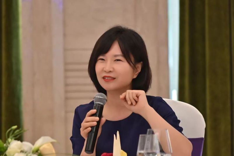 佛山中國陶瓷城集團常務副總裁兼商業運營中心總經理余敏.jpg